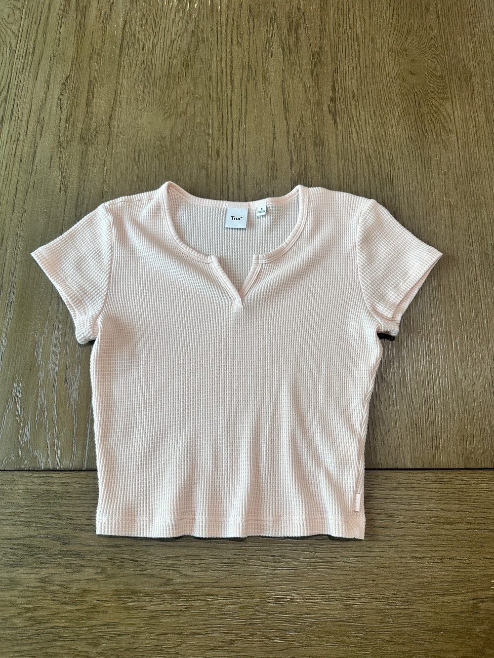 Aritzia Tna Waffle Notch T-Shirt Size Small Light Peach